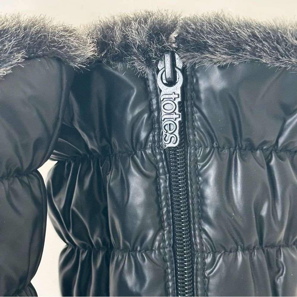 Totes black‎ winter snow boots w/ faux fur trim side zipper & buckle women’s 6